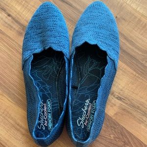 Skechers flats